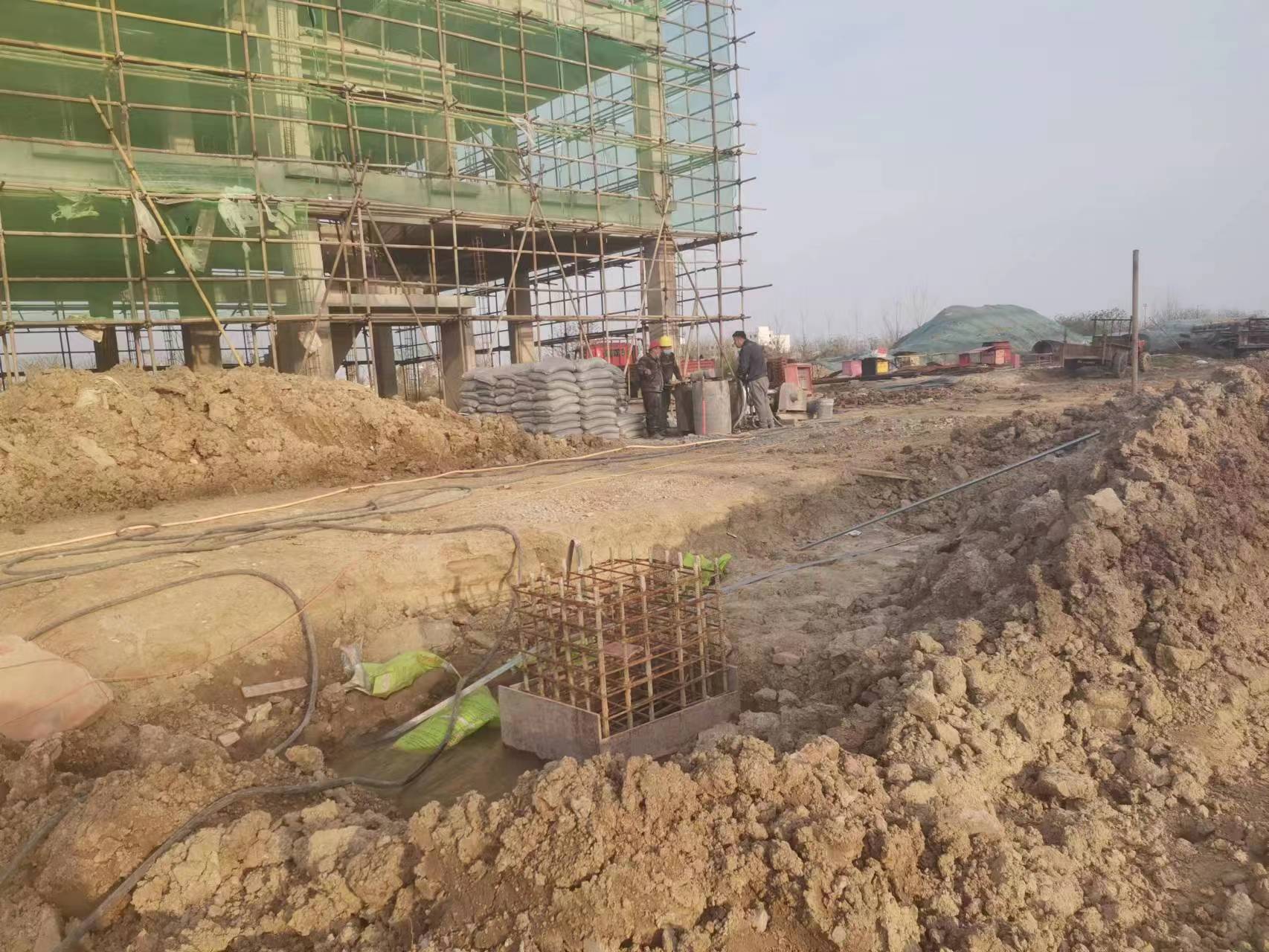 瓯海当桥梁出现裂缝的时候应该及时加固修补